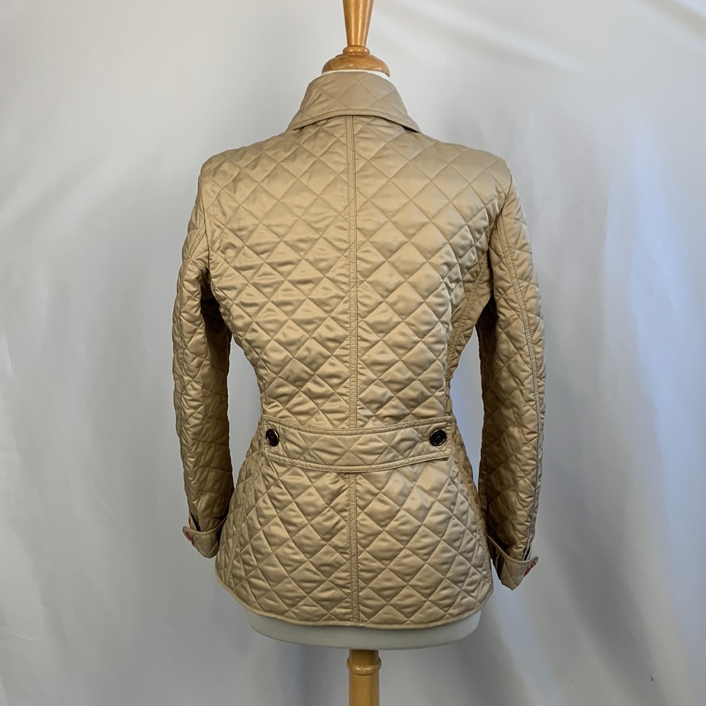 Burberry Classic Tan Quilted Jacket - Picture 5 of 16